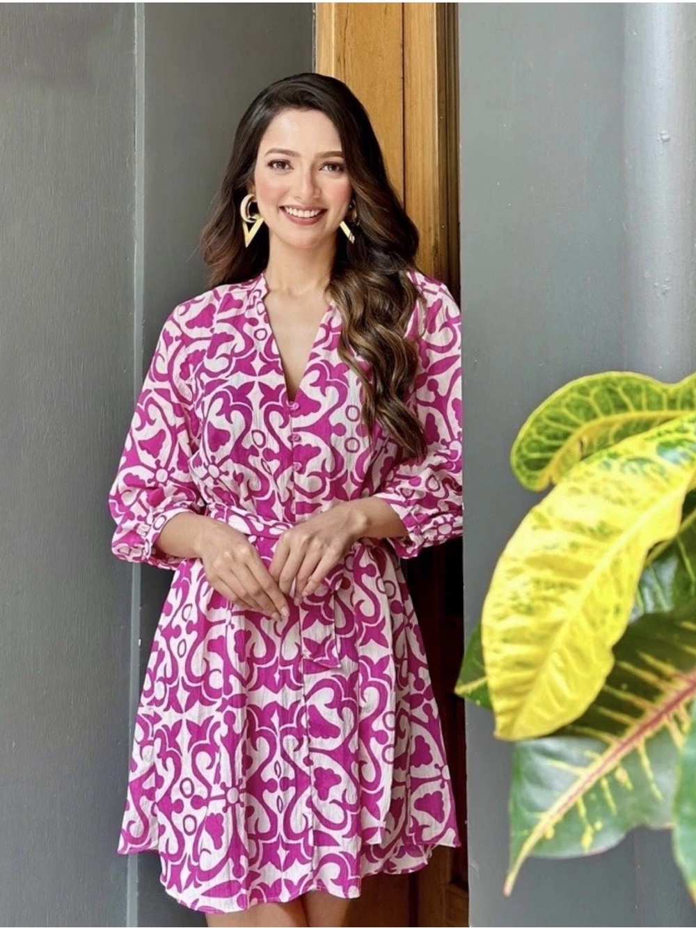 Zara hot Pink & White Patterned belted 3/4 sleeve lighter summer Dress sz small